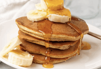 Paleo Chocolate Banana Protein Pancakes